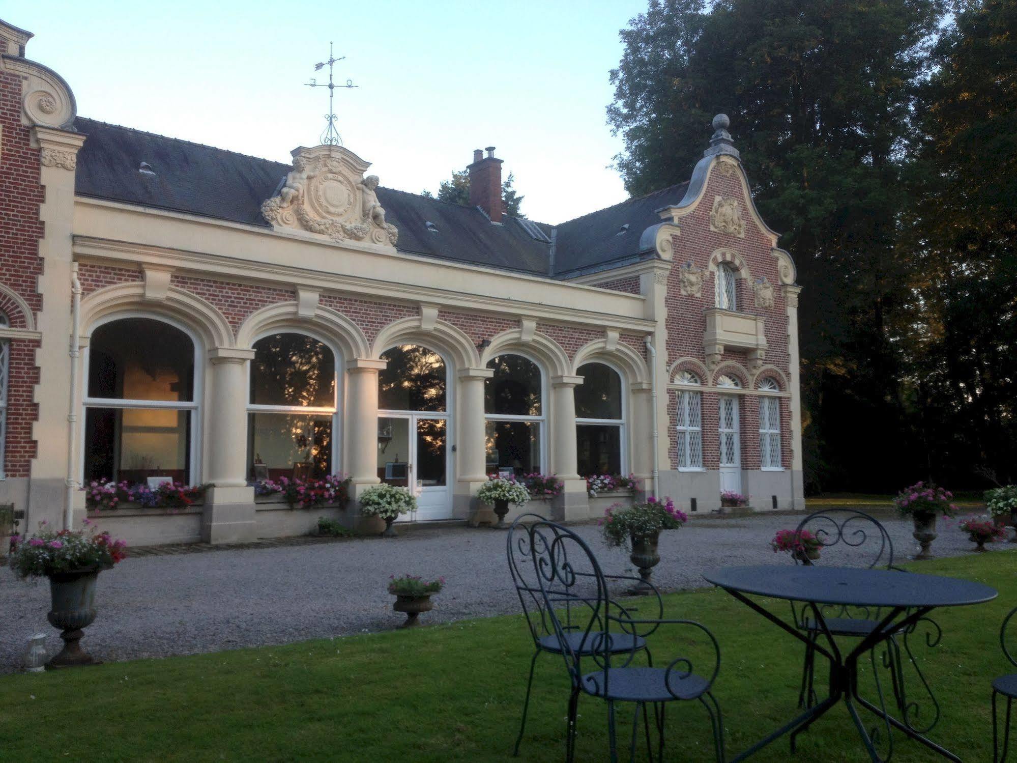 Le Chateau Des Ormes Bed and Breakfast Lambersart Zewnętrze zdjęcie